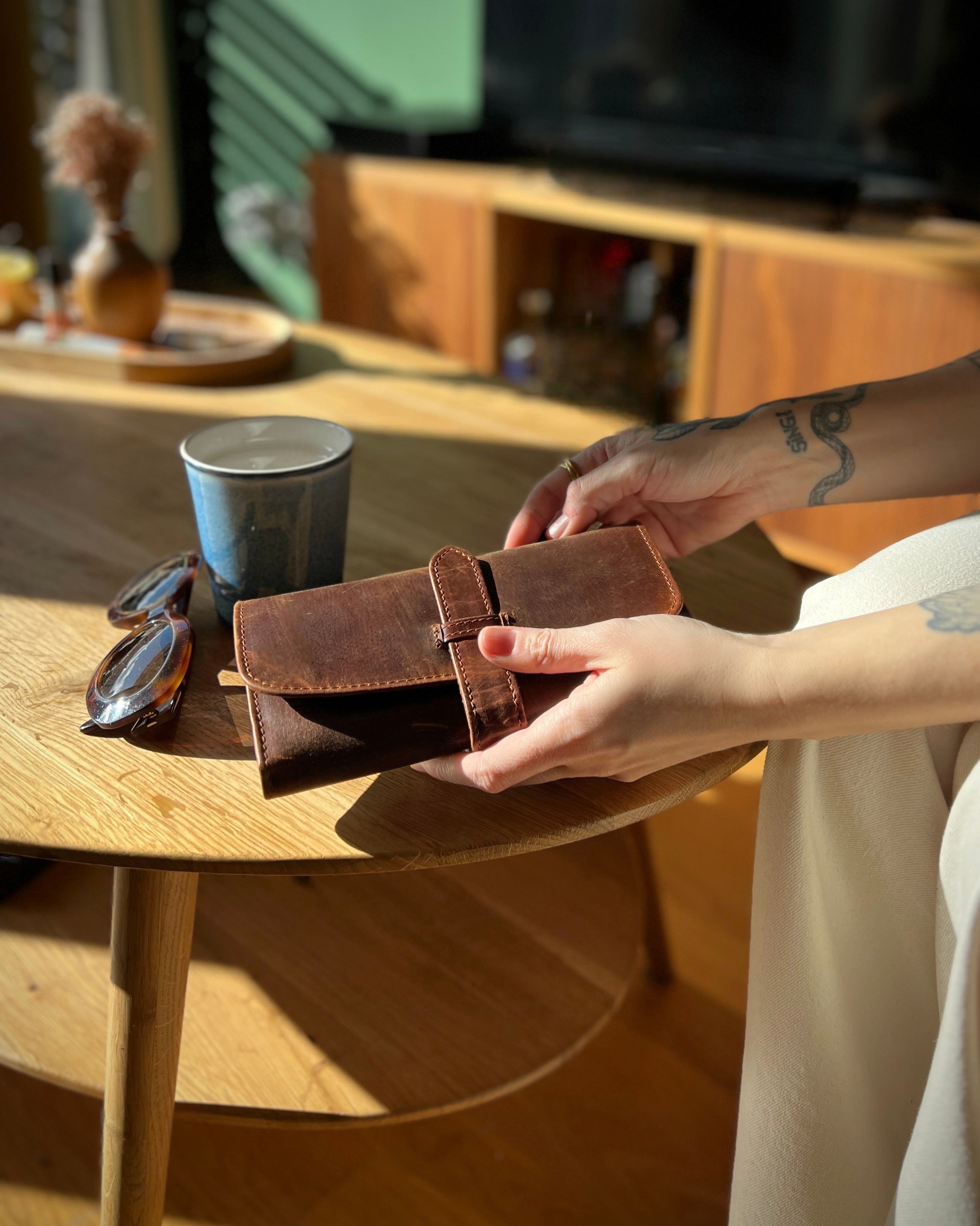 FULL GRAIN COW LEATHER FEMALE WALLET