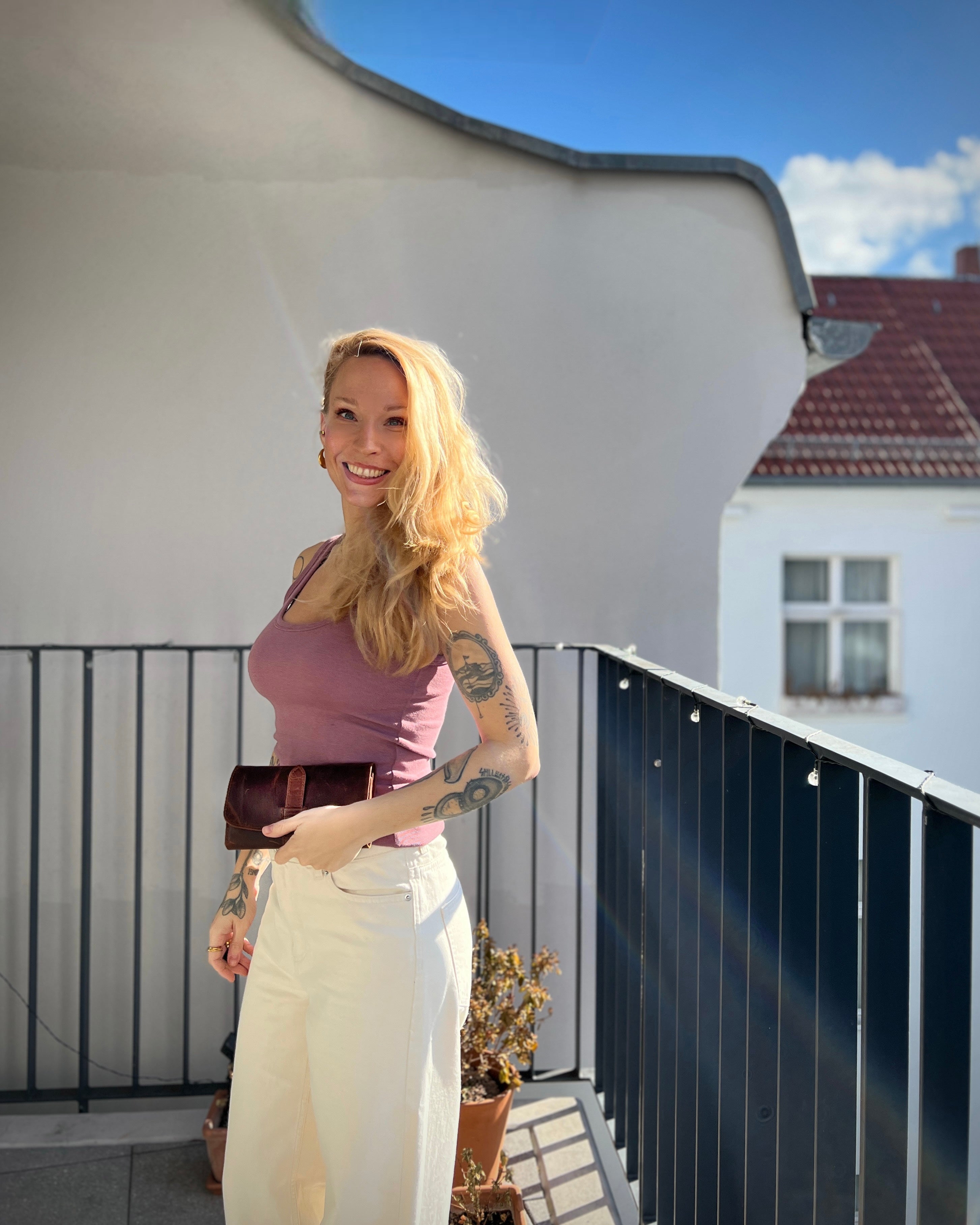 FULL GRAIN COW LEATHER FEMALE WALLET