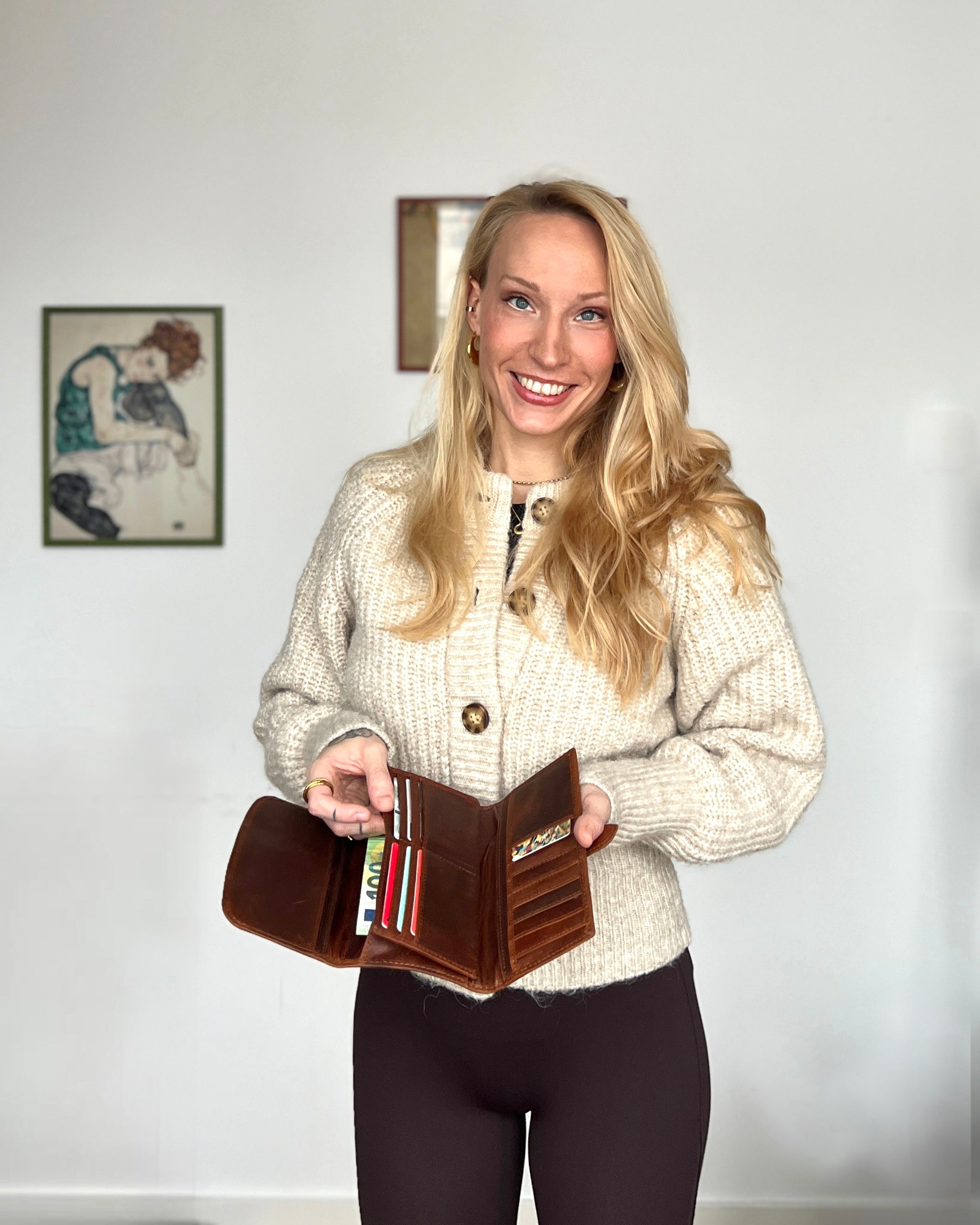 FULL GRAIN COW LEATHER FEMALE WALLET