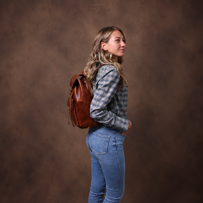 Rucksack aus vollnarbigem Büffelöl-Pullup-Leder für Damen