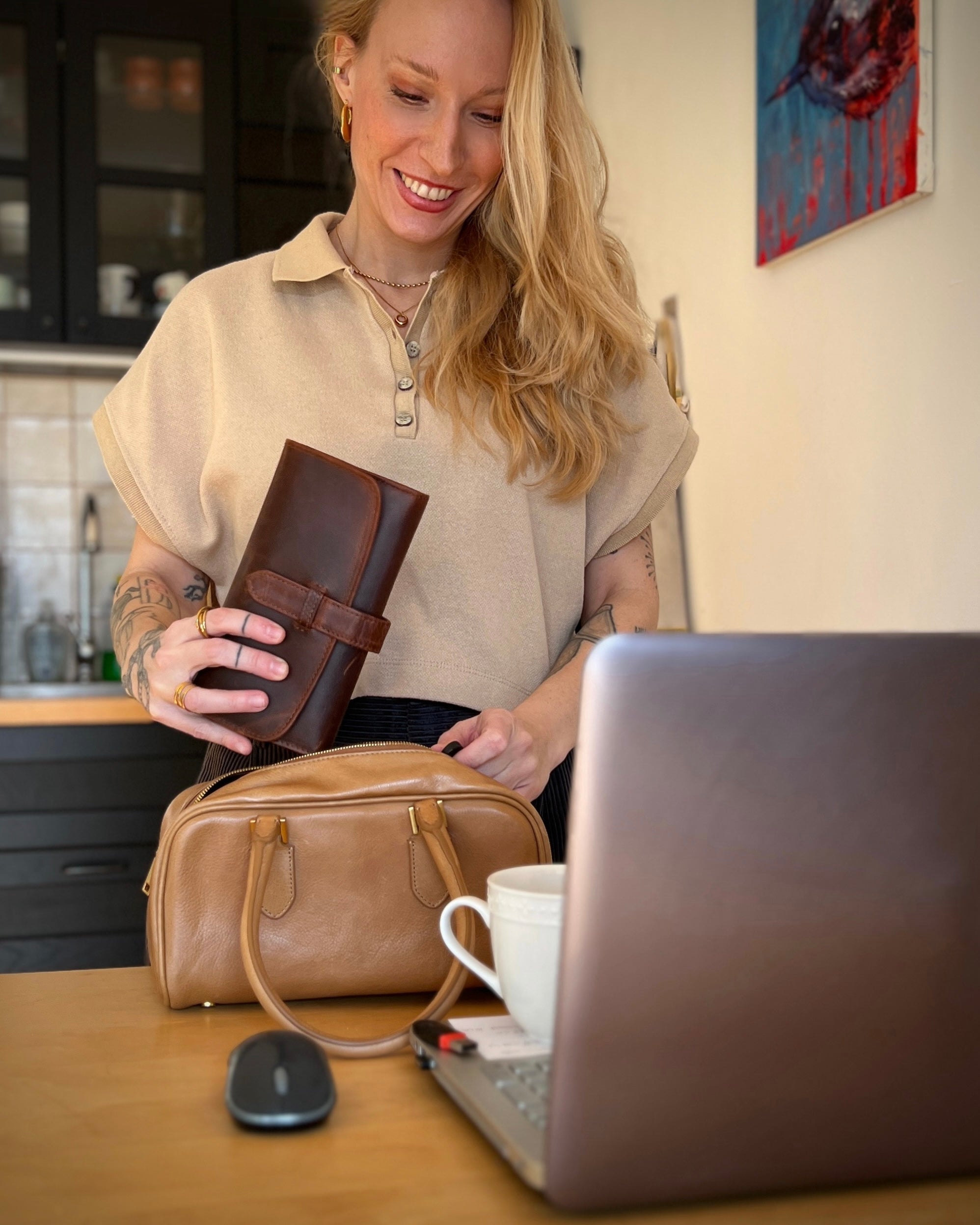 FULL GRAIN COW LEATHER FEMALE WALLET