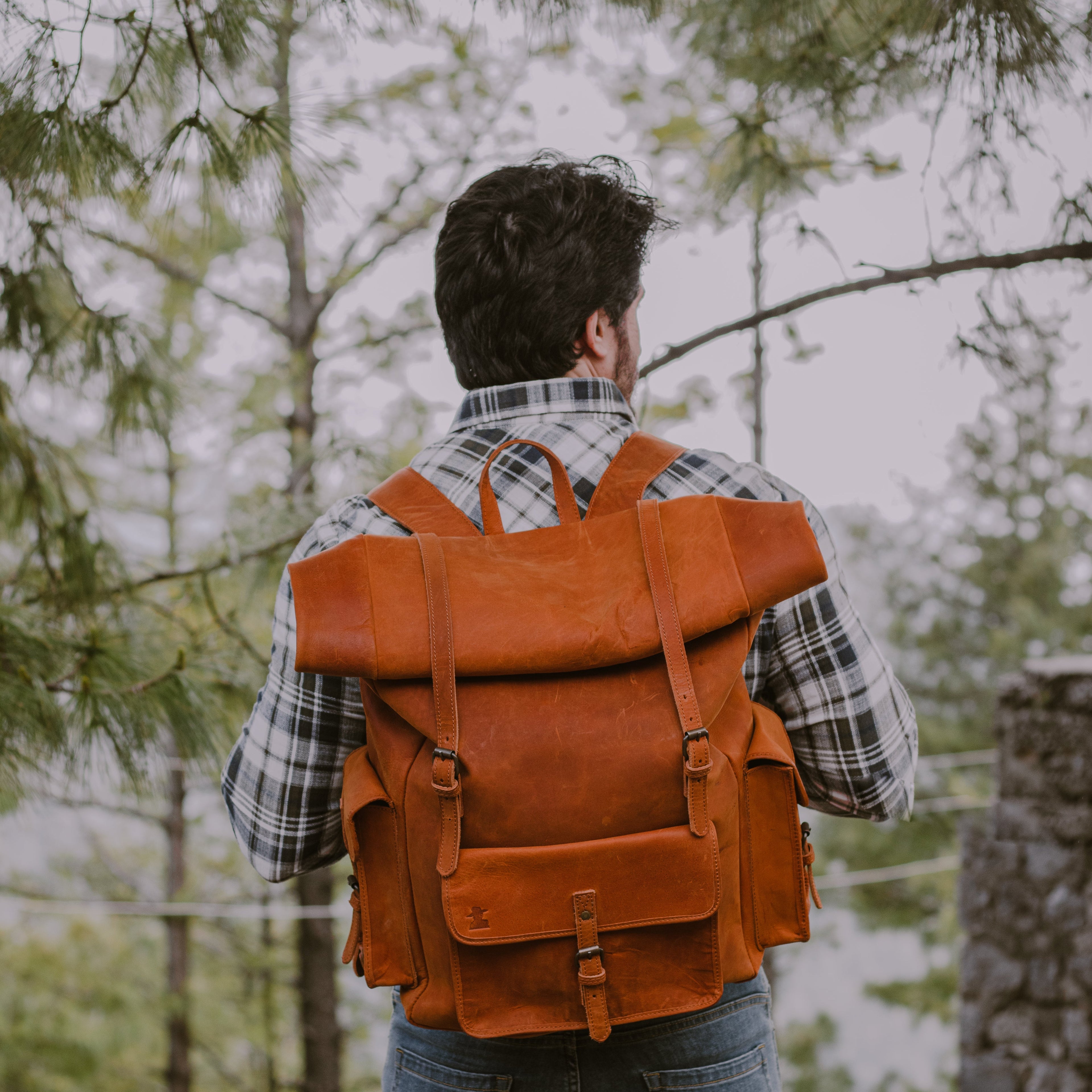 FULLGRAIN BUFFALO MALE LEATHER BACKPACK