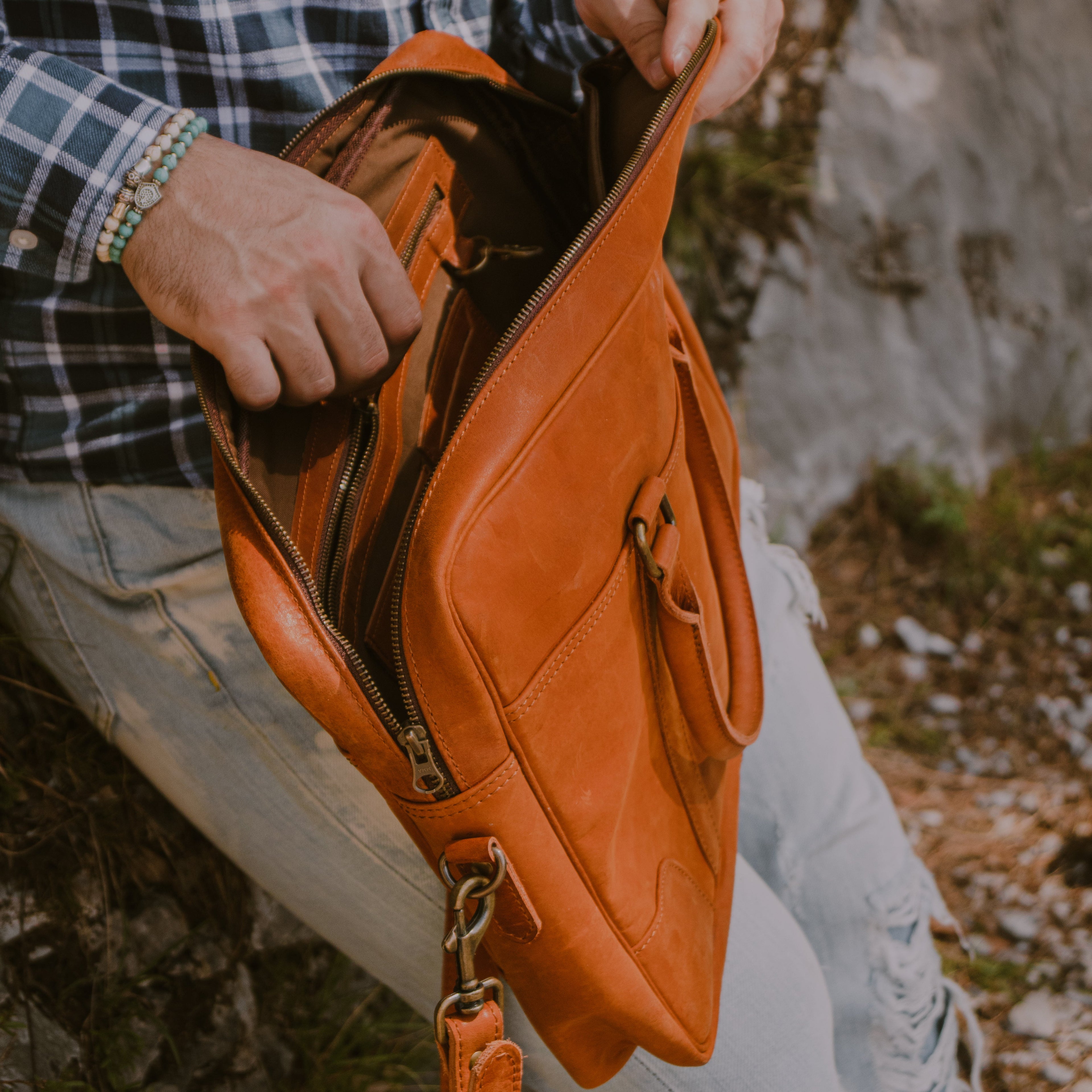 LAPTOP BAG HANDMADE FULLGRAIN BUFFALO LEATHER