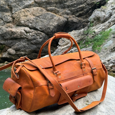 FULLGRAIN BUFFALO LEATHER DUFFLE BAG