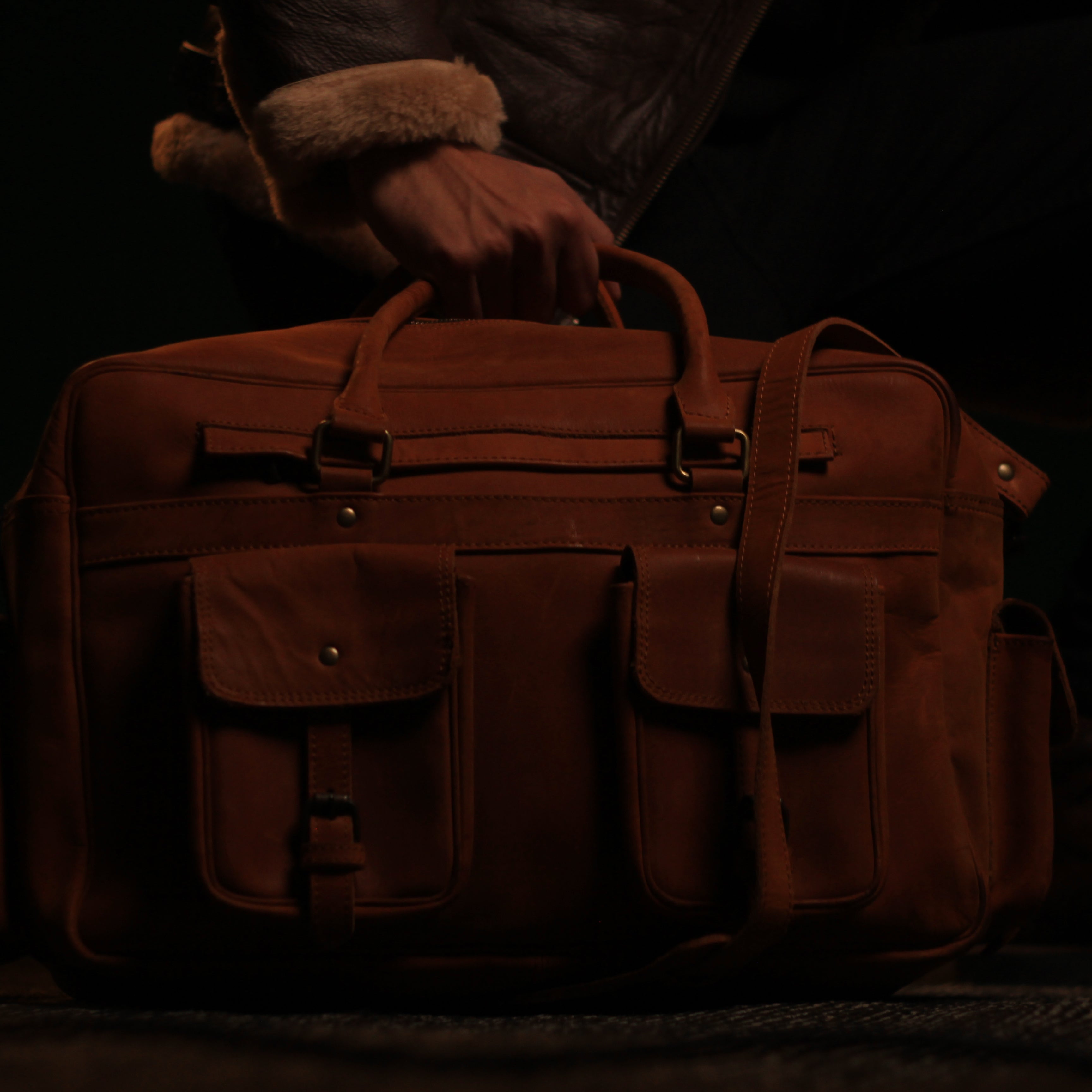 FULLGRAIN BUFFALO LEATHER male female aviator BAG