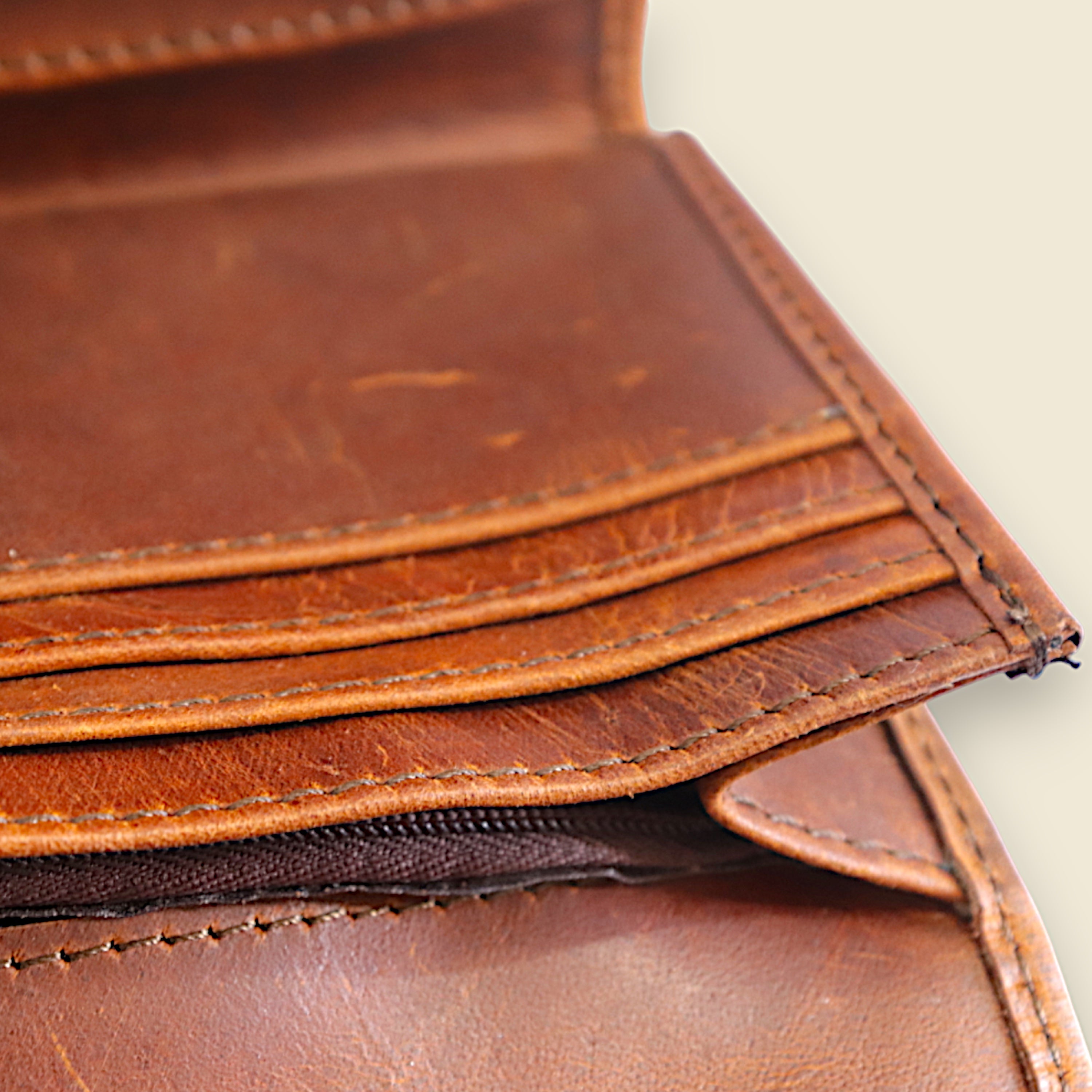 FULL GRAIN COW LEATHER FEMALE WALLET