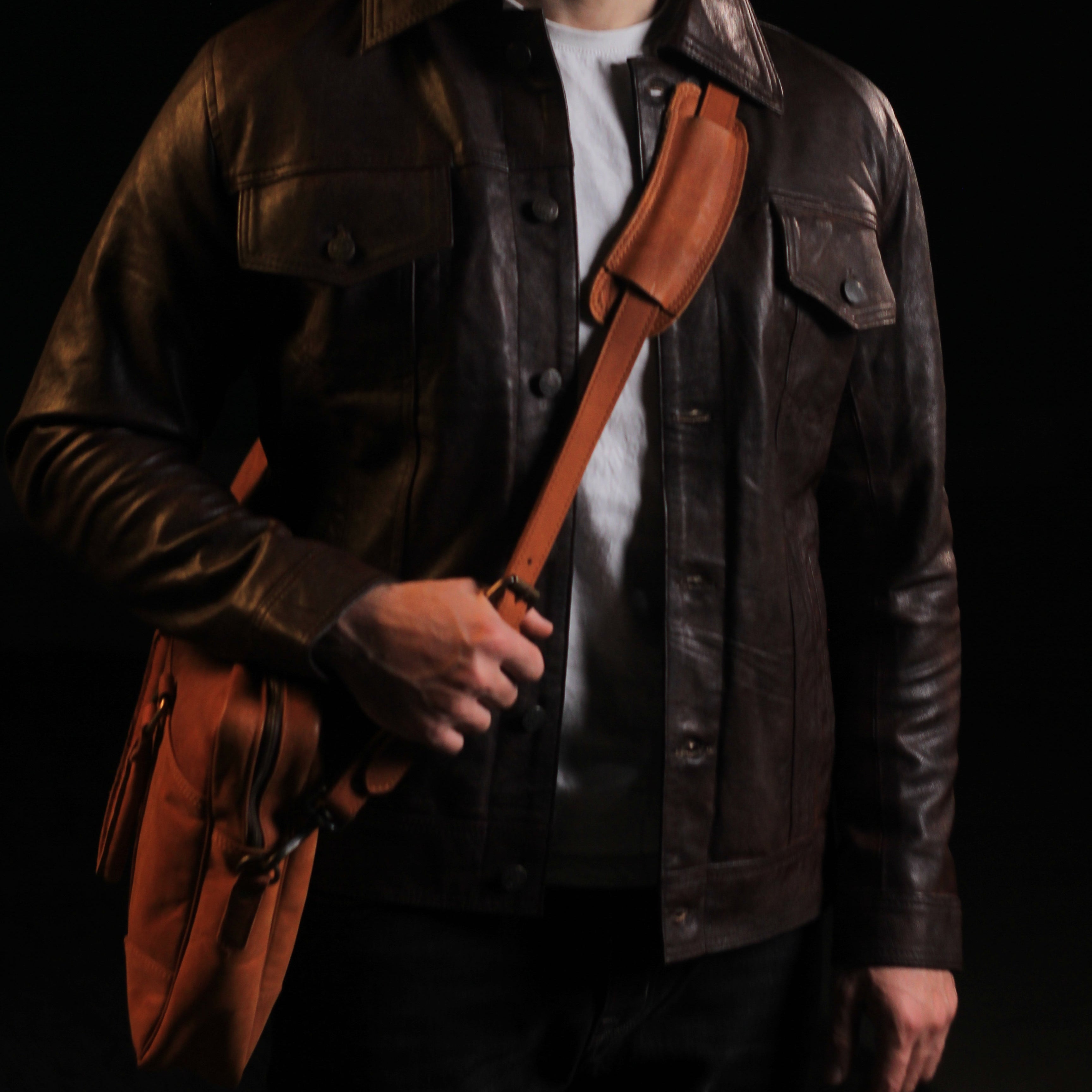 LAPTOP BAG HANDMADE FULLGRAIN BUFFALO LEATHER