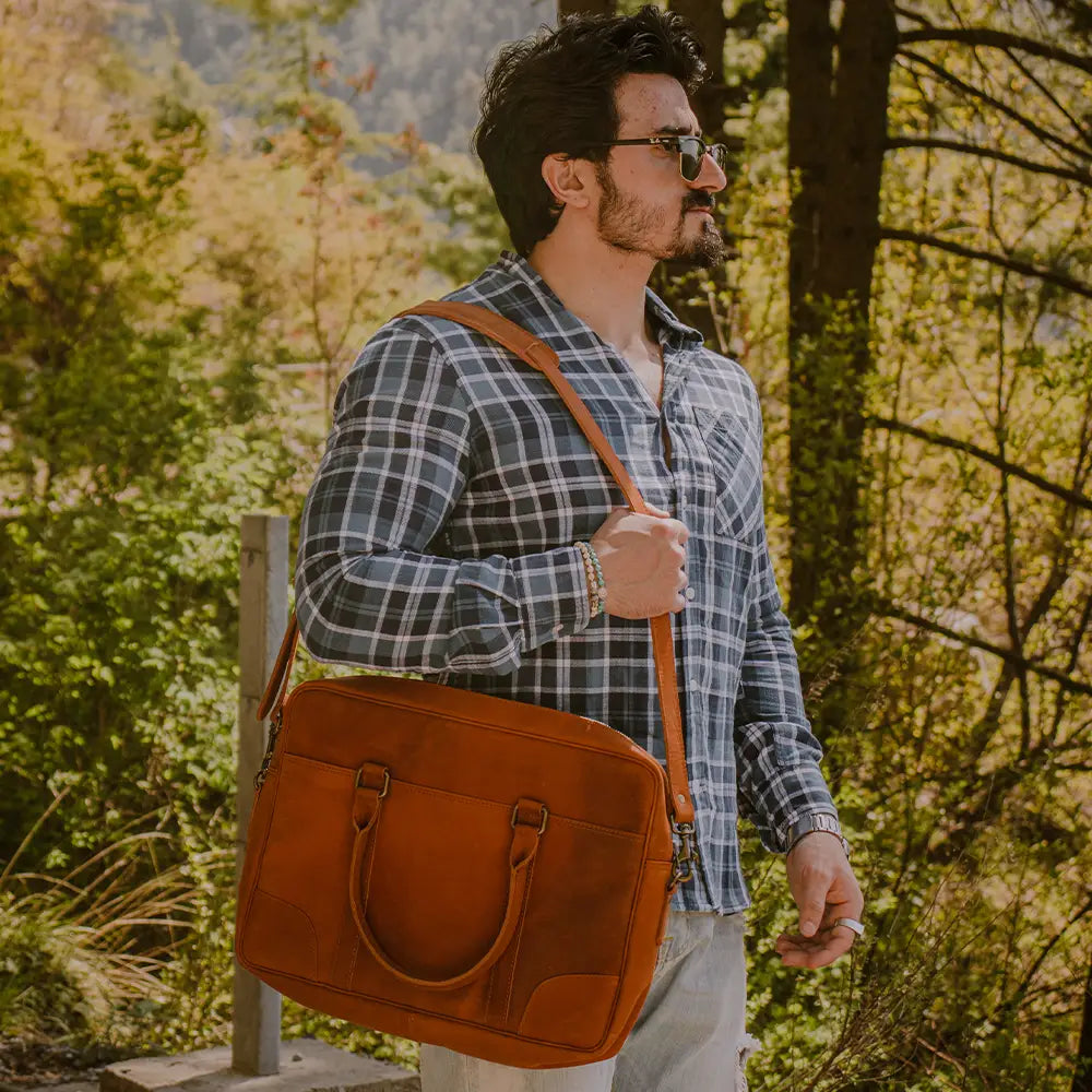 LAPTOP BAG HANDMADE FULLGRAIN BUFFALO LEATHER - Laptop bags