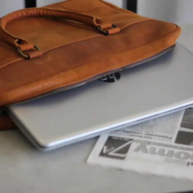 FULLGRAIN BUFFALO LEATHER LAPTOP BAG - Laptop bags