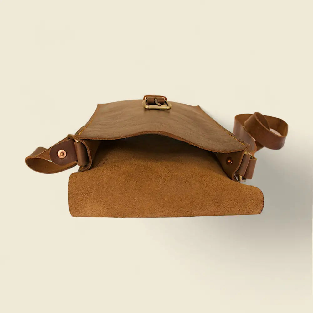 FULLGRAIN BUFFALO CRUNCH PULLUP LEATHER MALE MESSENGER BAG - Male Messenger Bag