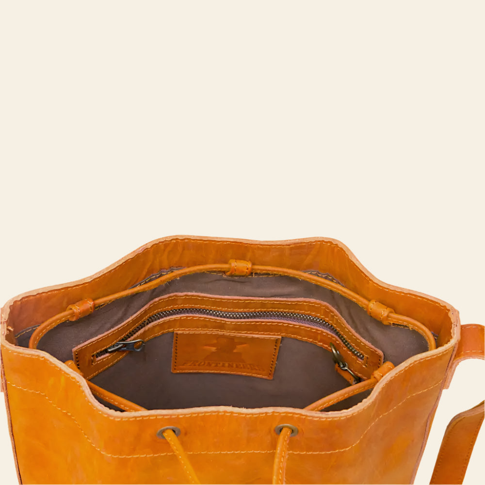 FULLGRAIN BUFFALO LEATHER TOTE/POUCH BAG - Tote bags