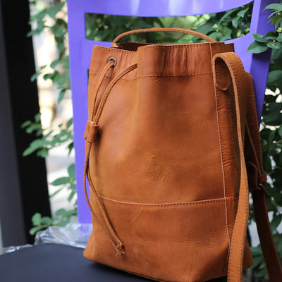 FULLGRAIN BUFFALO LEATHER TOTE/POUCH BAG - Tote bags